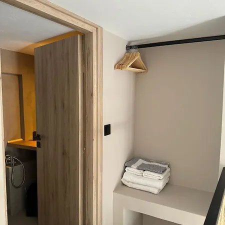 Apartmán Stella'S Loft In Center Of Tínos Exteriér fotografie